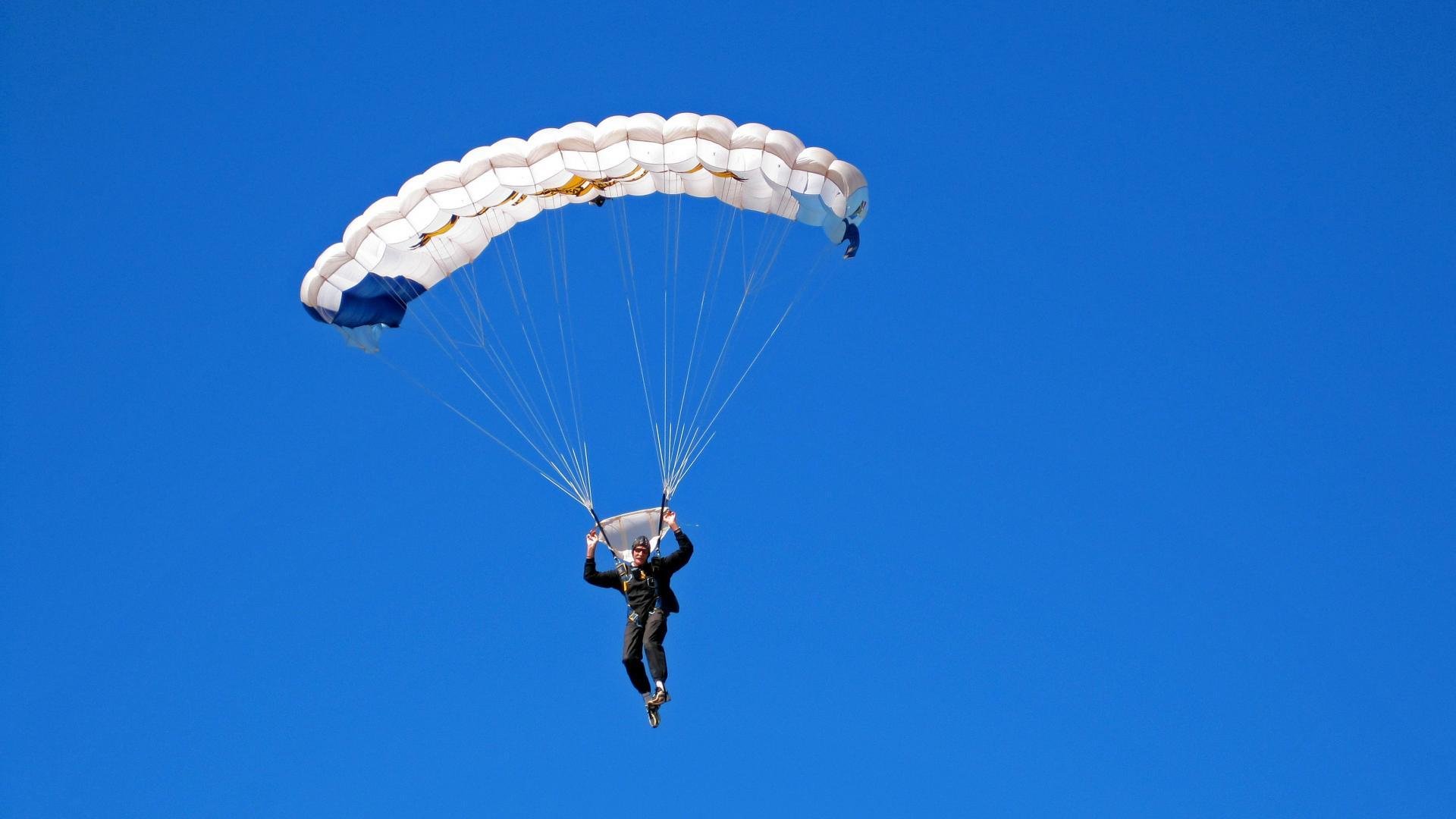 从英格兰男队到女队:橄榄球文化全面崛起,英格兰橄榄球联赛