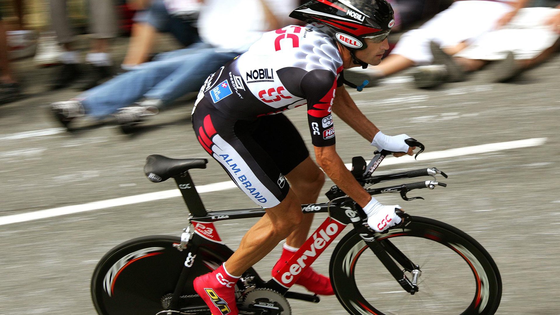 《Dota2》“荣耀之巅”决赛，冠军荣耀花落谁家？