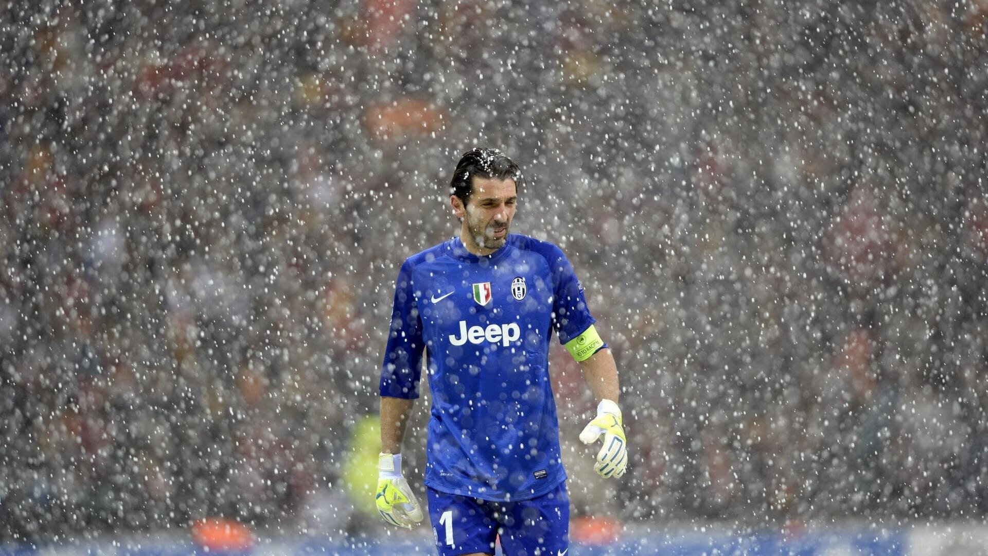 国足备战细节被外媒关注,国足迎来好消息