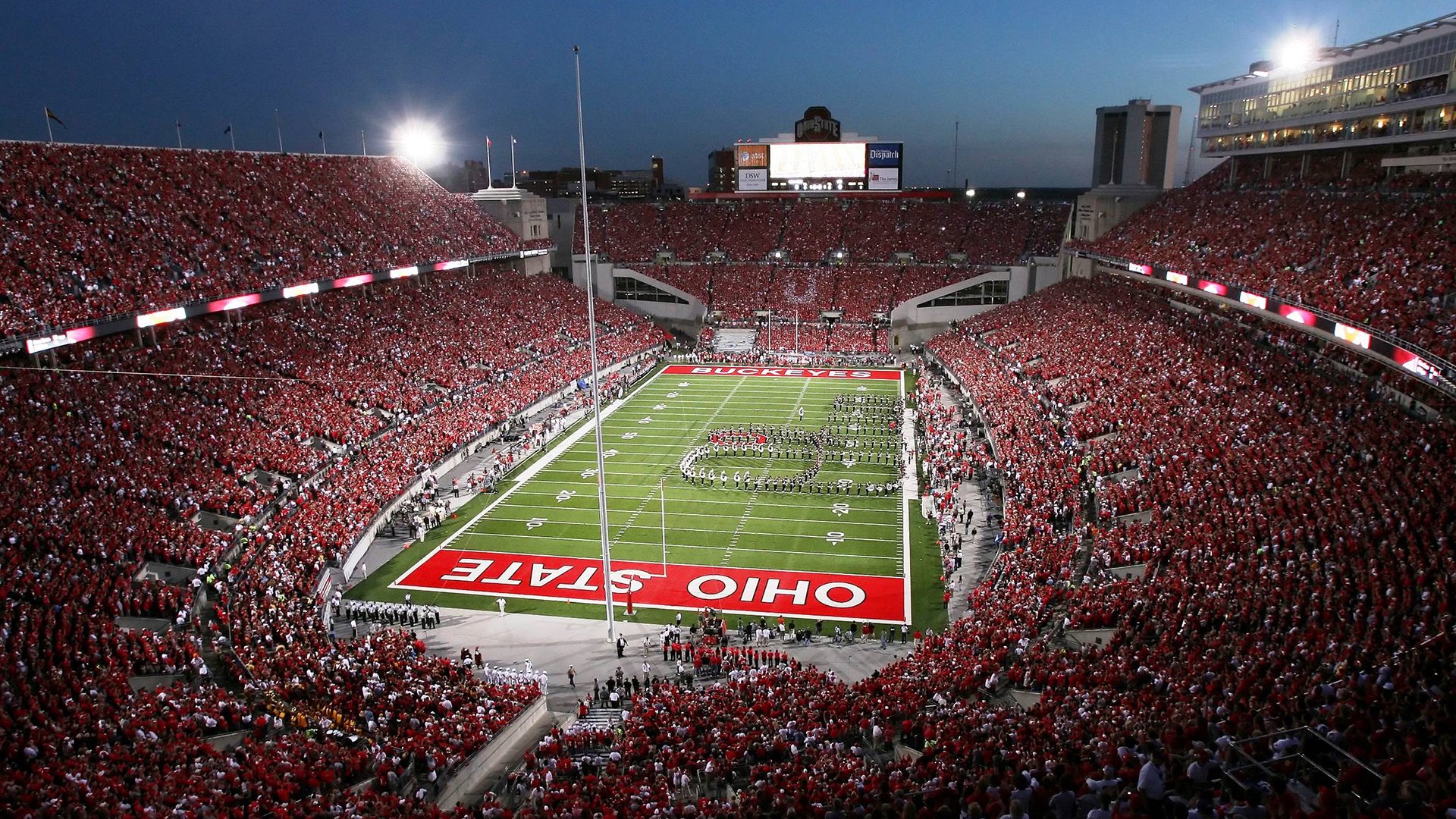 赛场高光瞬间引发热议，王者荣耀比赛高光时刻